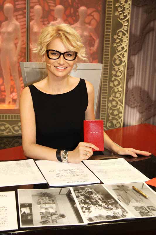 Rus jinsiy massaj video Hugh Hefner porno