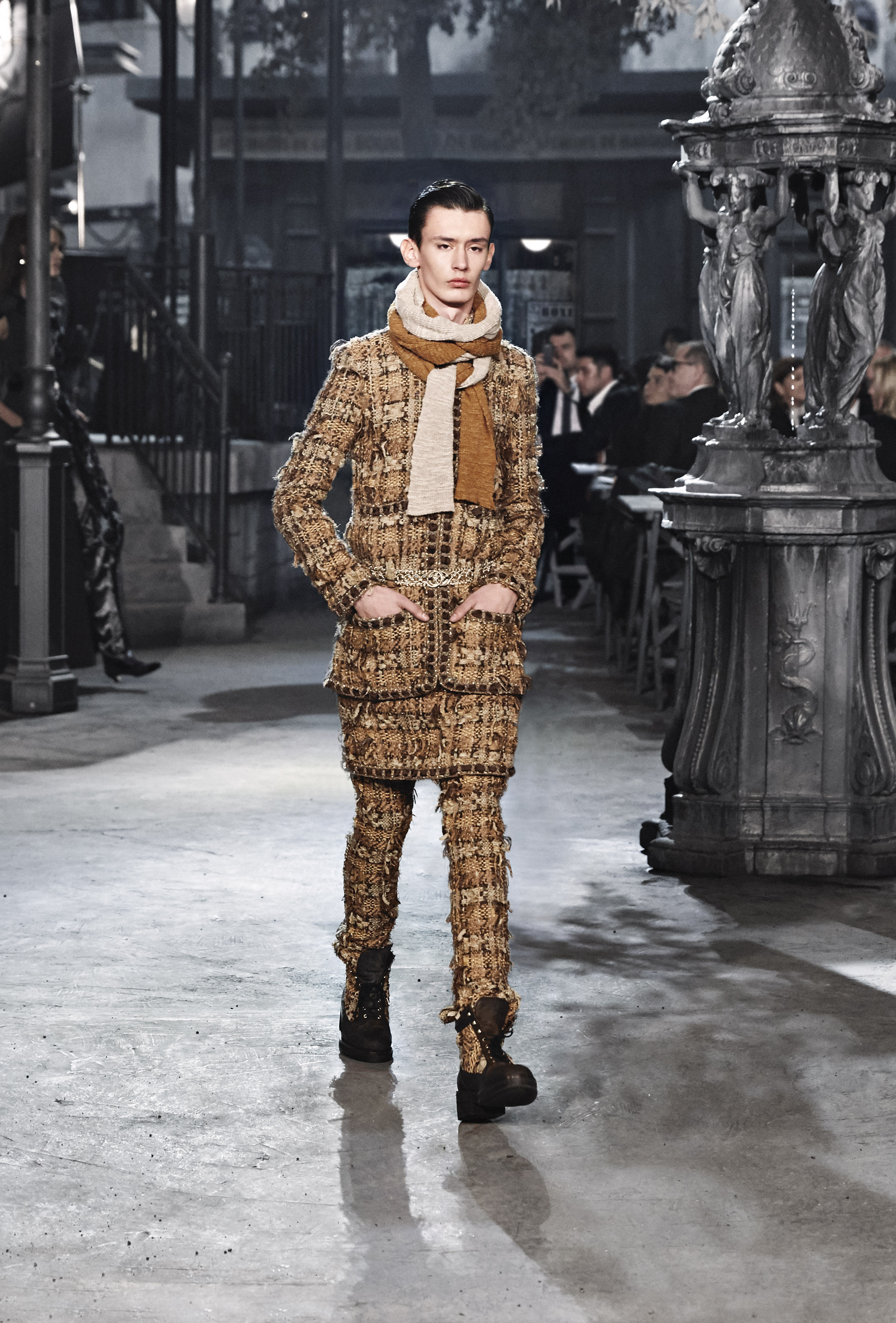 Coco Chanel 2015-2016 metiers